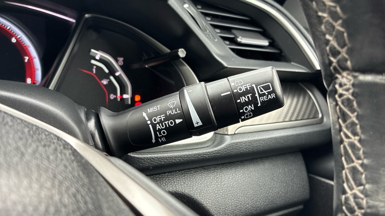 Used Honda Civic 2018 for sale - 76638536: Photo 23