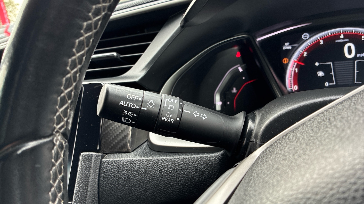 Used Honda Civic 2018 for sale - 76638536: Photo 25