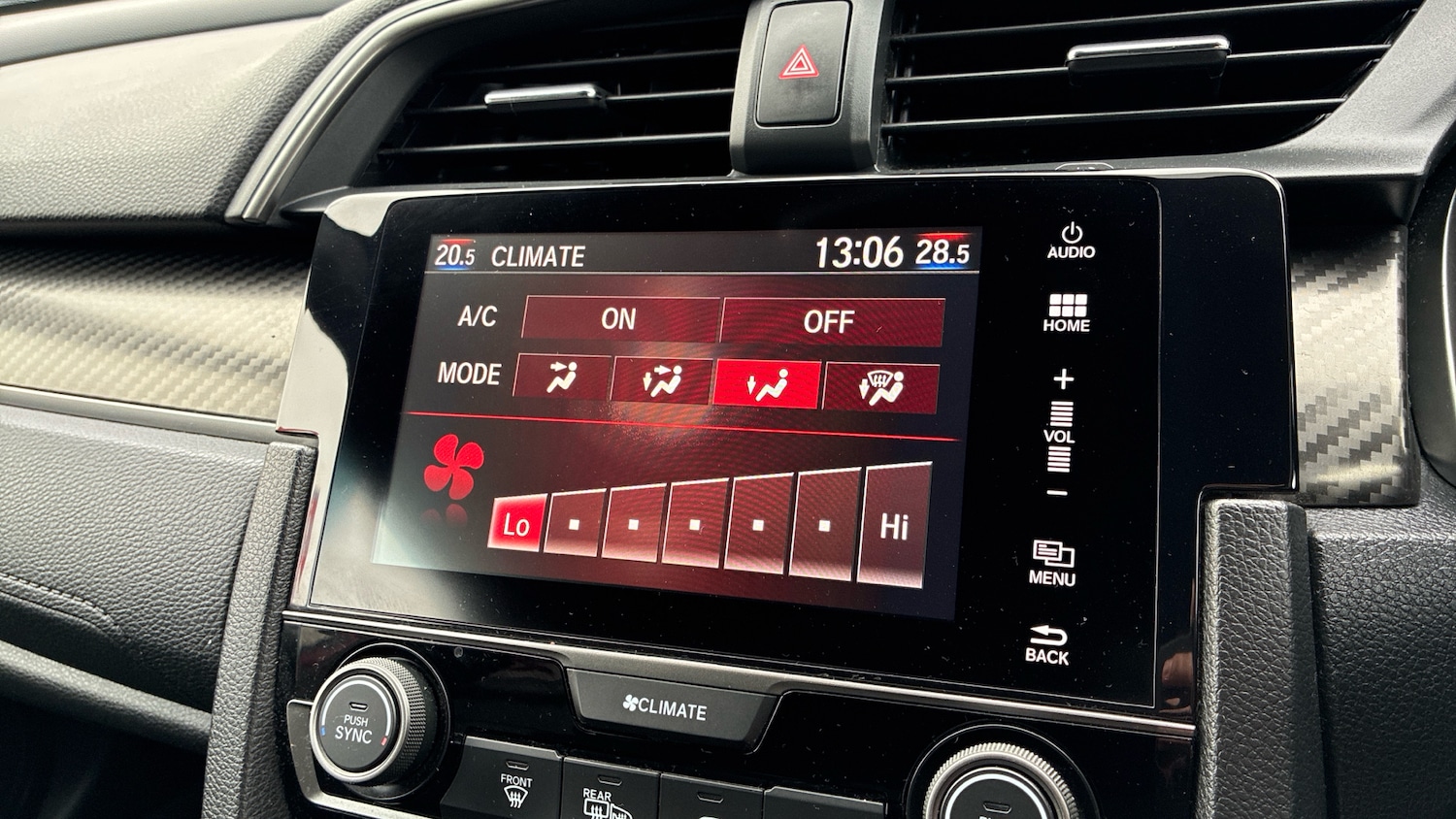 Used Honda Civic 2018 for sale - 76638536: Photo 29