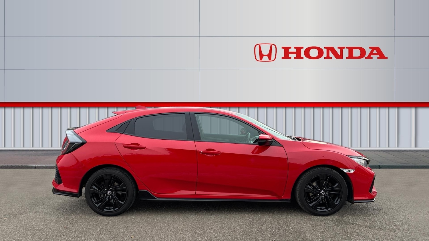 Used Honda Civic 2018 for sale - 76638536: Photo 5