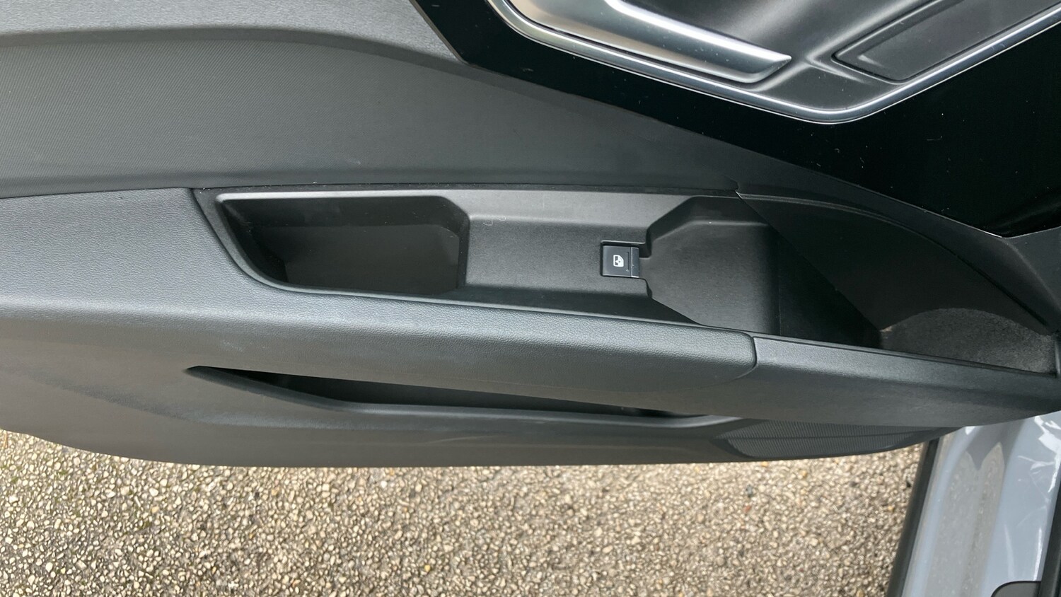 Used Audi Q4 e-tron 2023 for sale - 77946028: Photo 32