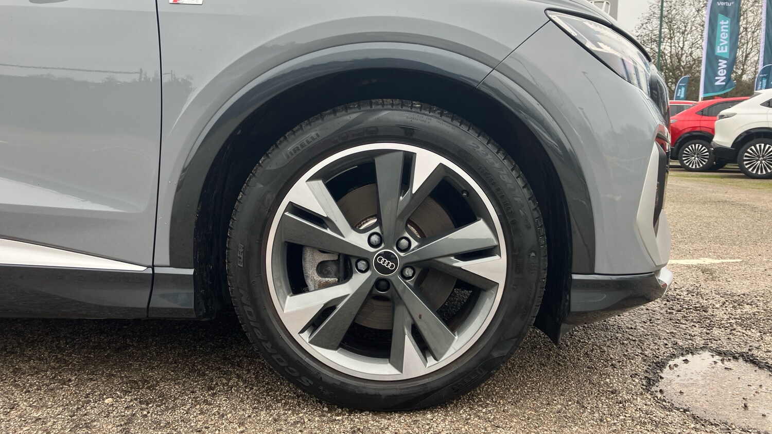 Used Audi Q4 e-tron 2023 for sale - 77946028: Photo 9