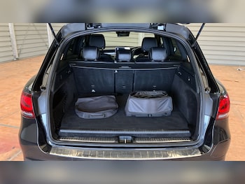 Used Mercedes-Benz GLC 2021 for sale - 79191056: Photo