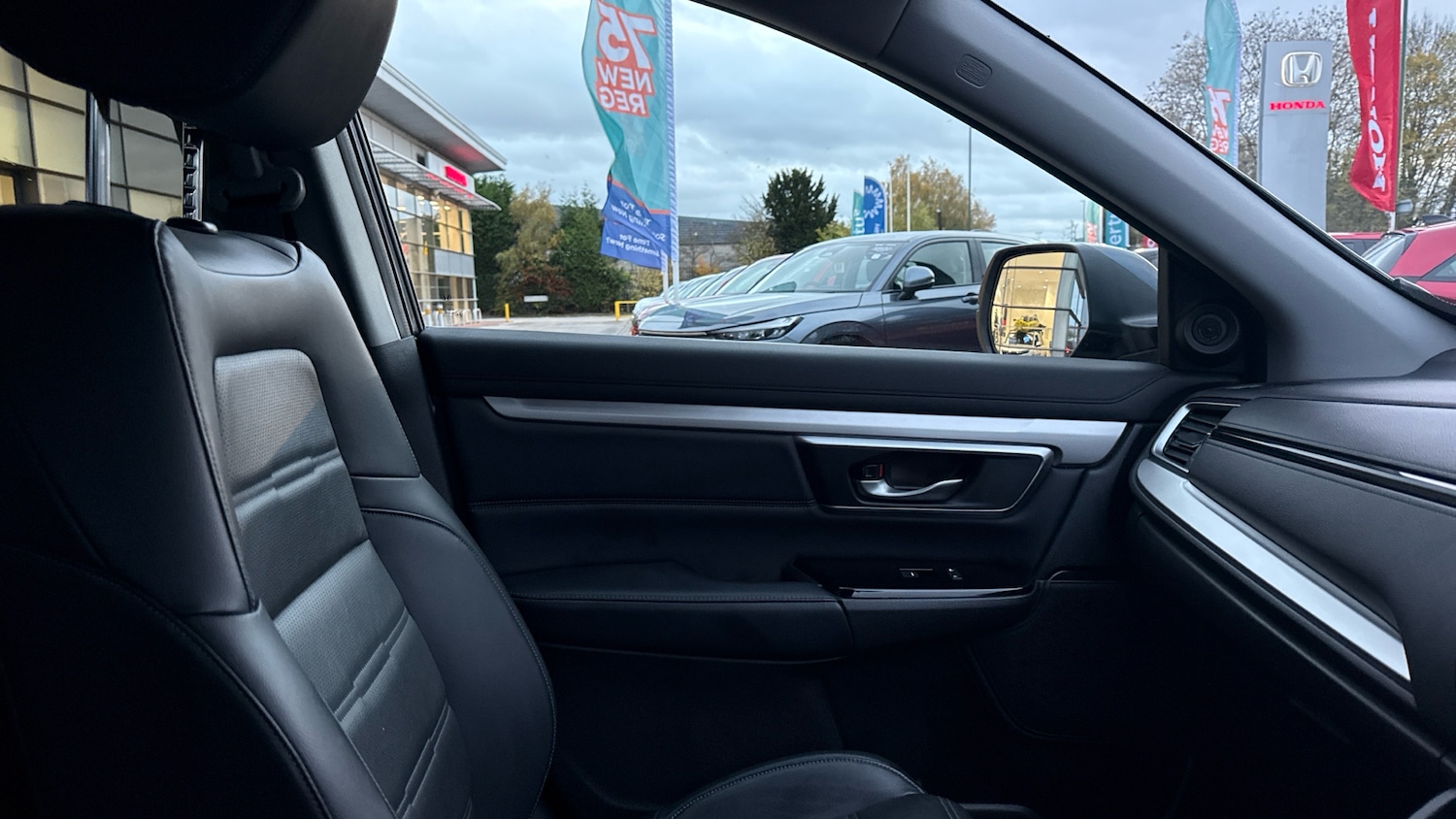 Used Honda CR-V 2021 for sale - 76451789: Photo 31