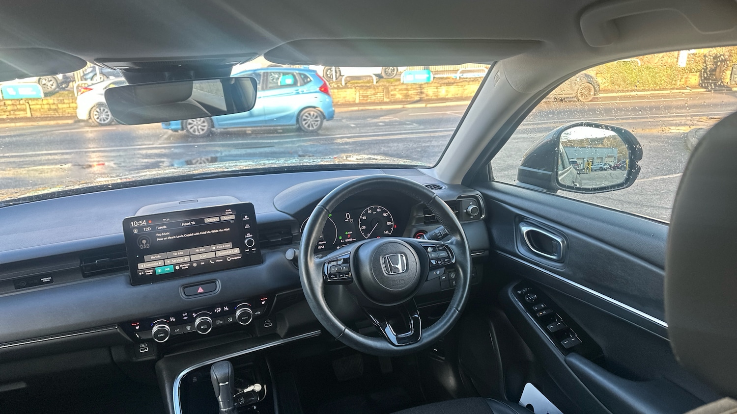 Used Honda HR-V 2022 for sale - 77336425: Photo 2