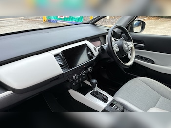 Used Honda Jazz 2022 for sale - 76320004: Photo