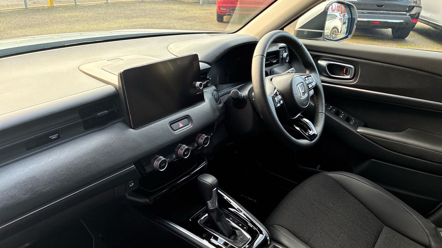 Used Honda HR-V 2025 for sale - 77883774: Photo 2