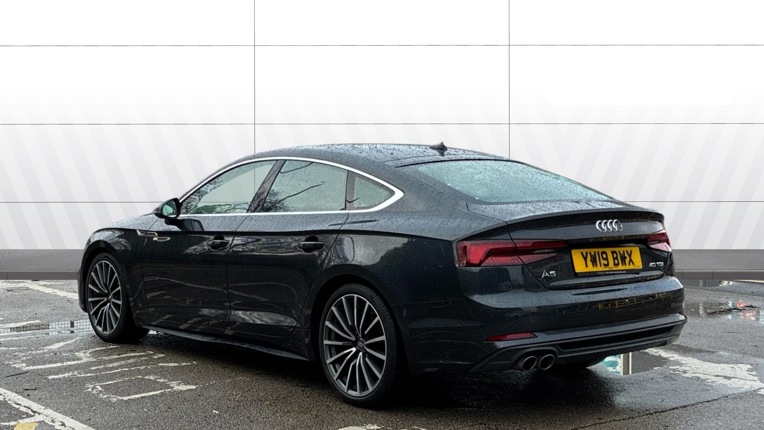 Used Audi A5 2019 for sale - 76895189: Photo 2