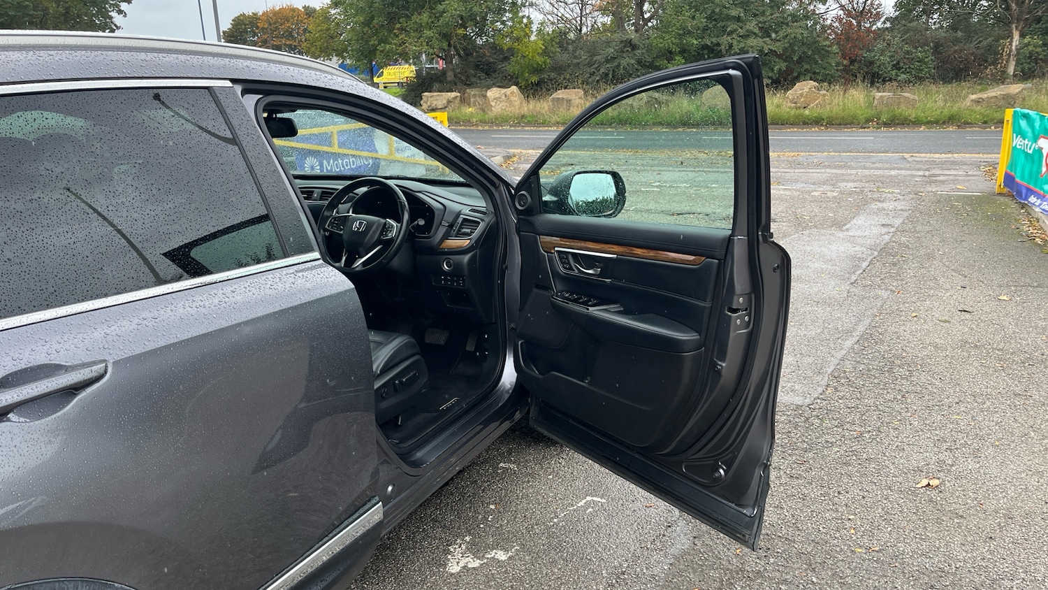 Used Honda CR-V 2018 for sale - 76858651: Photo 25