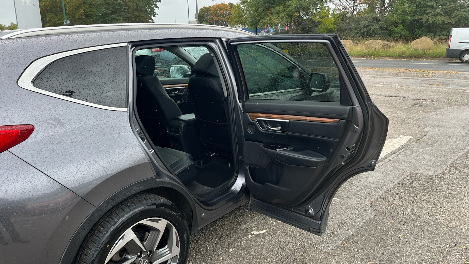 Used Honda CR-V 2018 for sale - 76858651: Photo 26