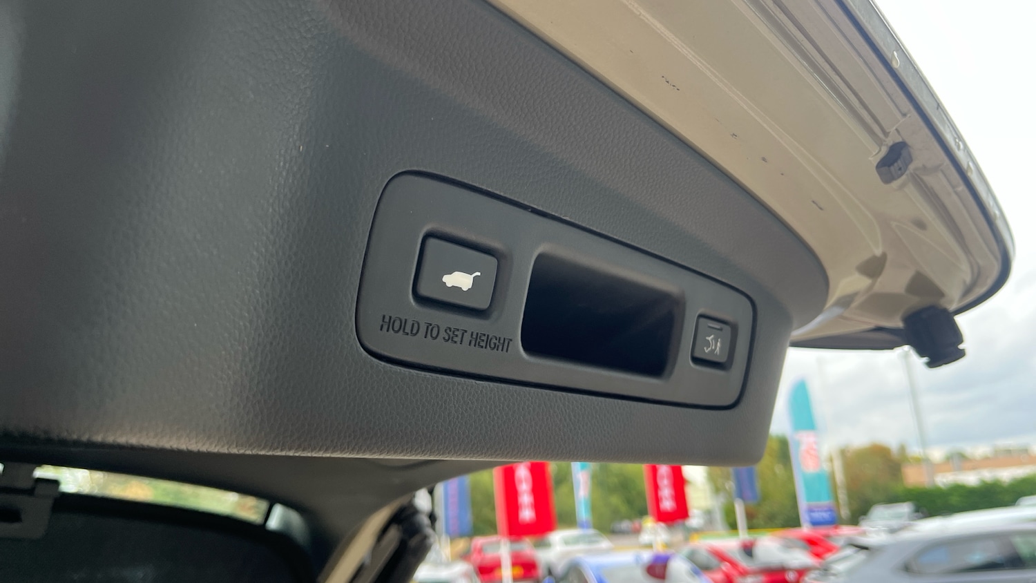 Used Honda HR-V 2023 for sale - 76131132: Photo 28