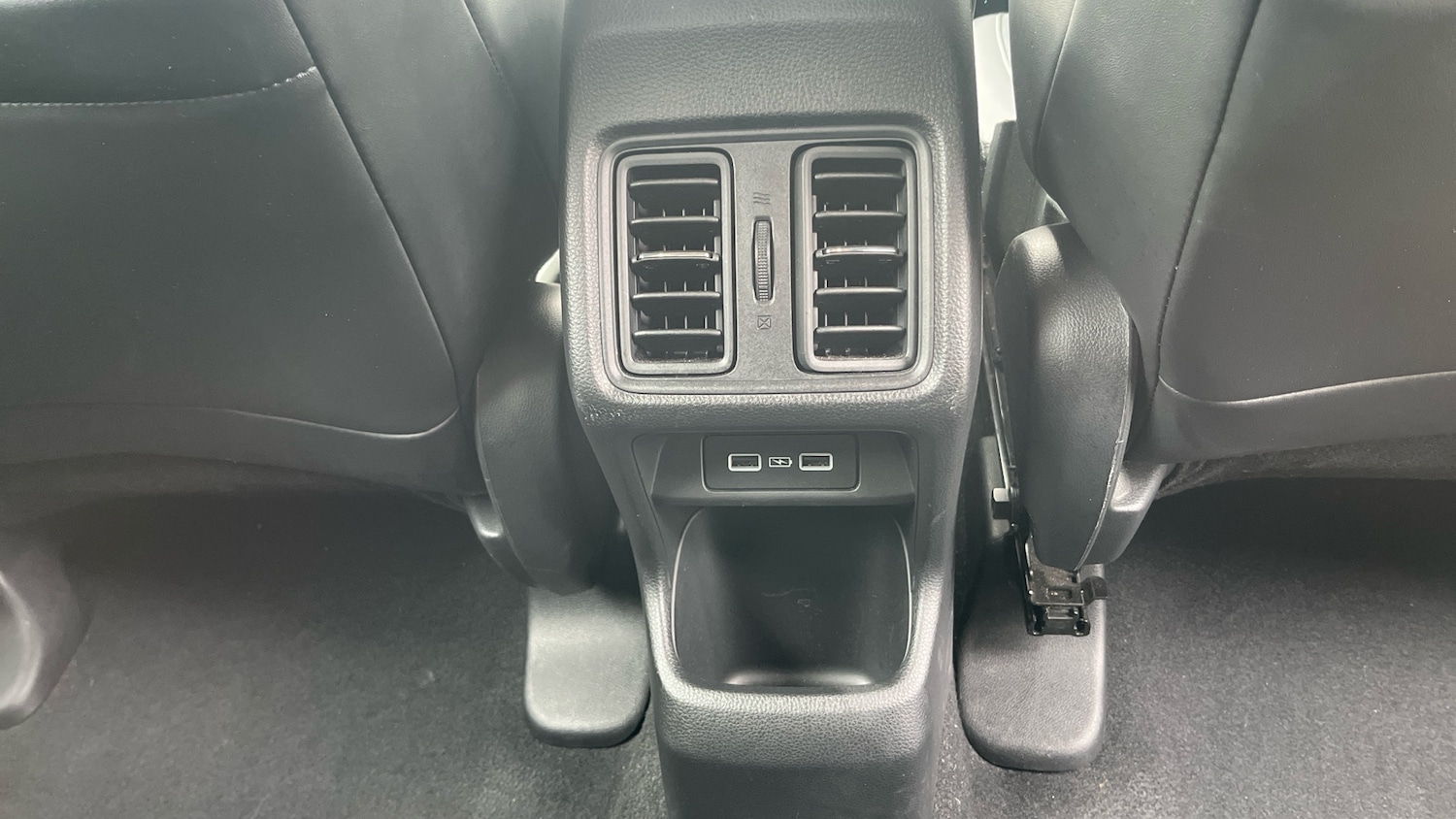 Used Honda HR-V 2023 for sale - 76131132: Photo 33