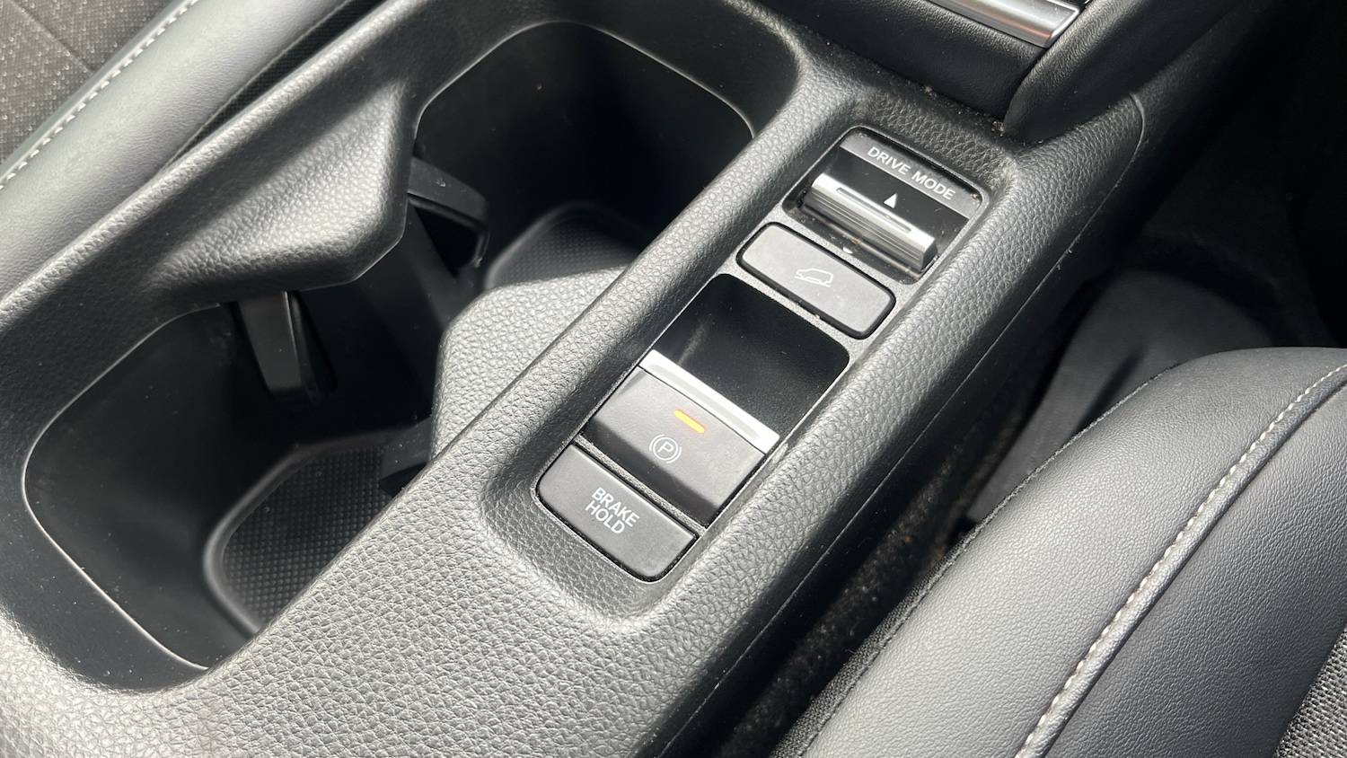 Used Honda HR-V 2023 for sale - 76131132: Photo 39