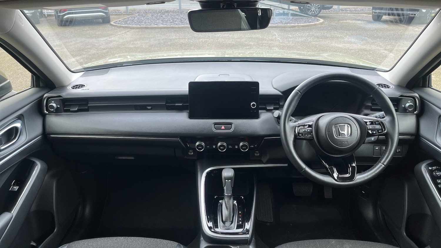 Used Honda HR-V 2023 for sale - 76131132: Photo 4
