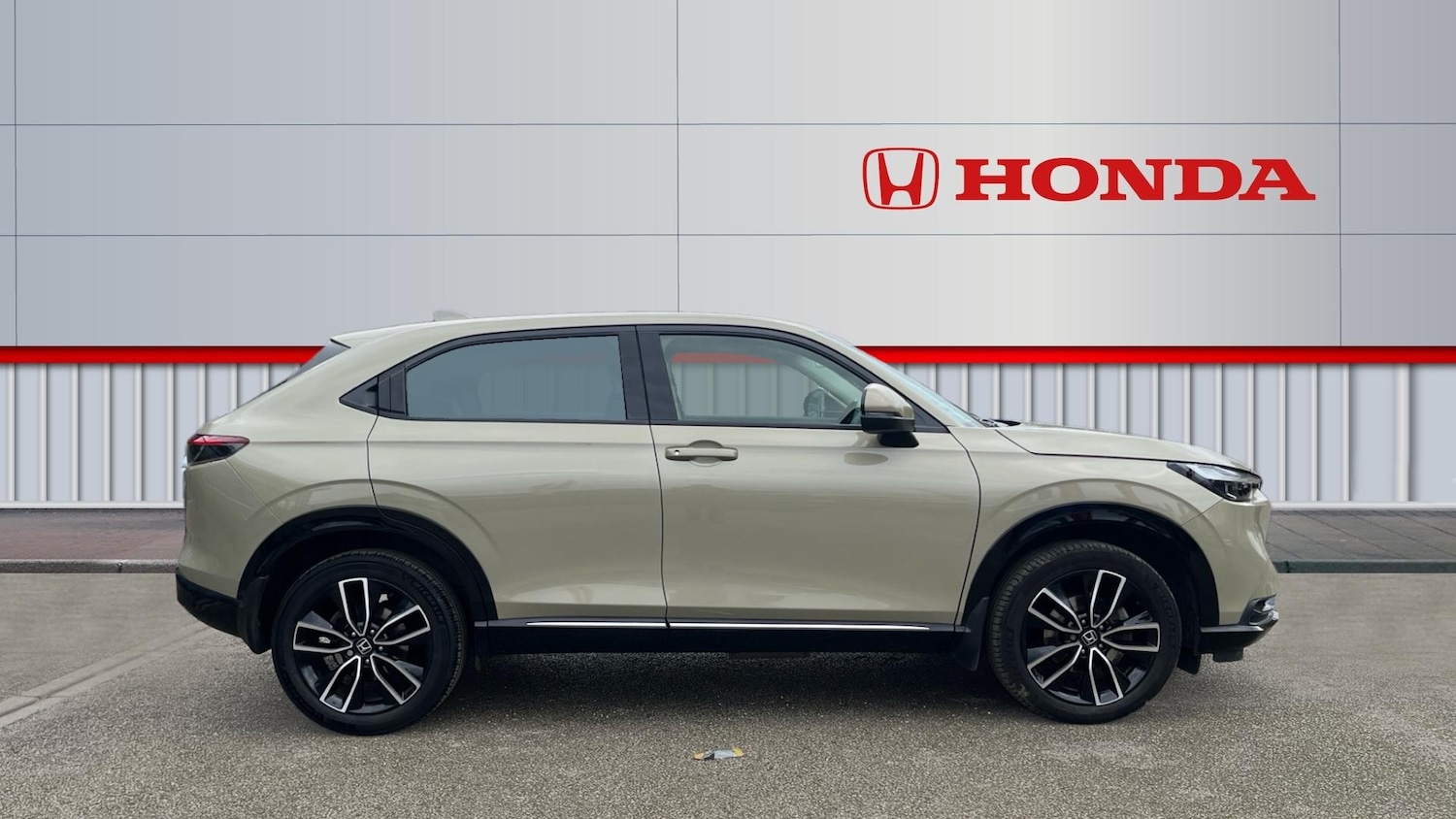 Used Honda HR-V 2023 for sale - 76131132: Photo 5