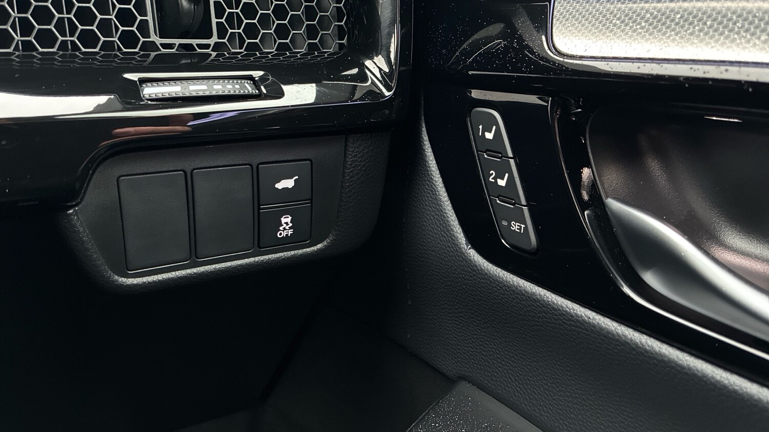 Used Honda CR-V 2025 for sale - 77883772: Photo 35