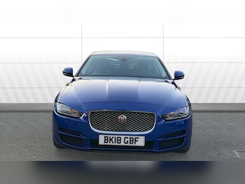 Used Jaguar XE 2018 for sale - 76818743: Photo