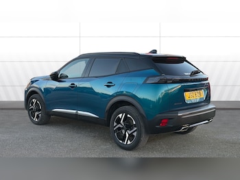 Used Peugeot 2008 2025 for sale - 76905952: Photo