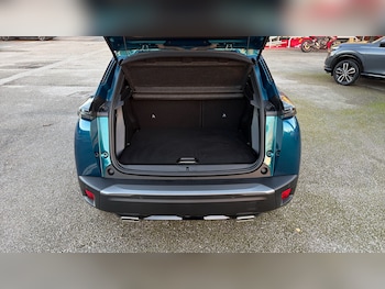 Used Peugeot 2008 2025 for sale - 76905952: Photo