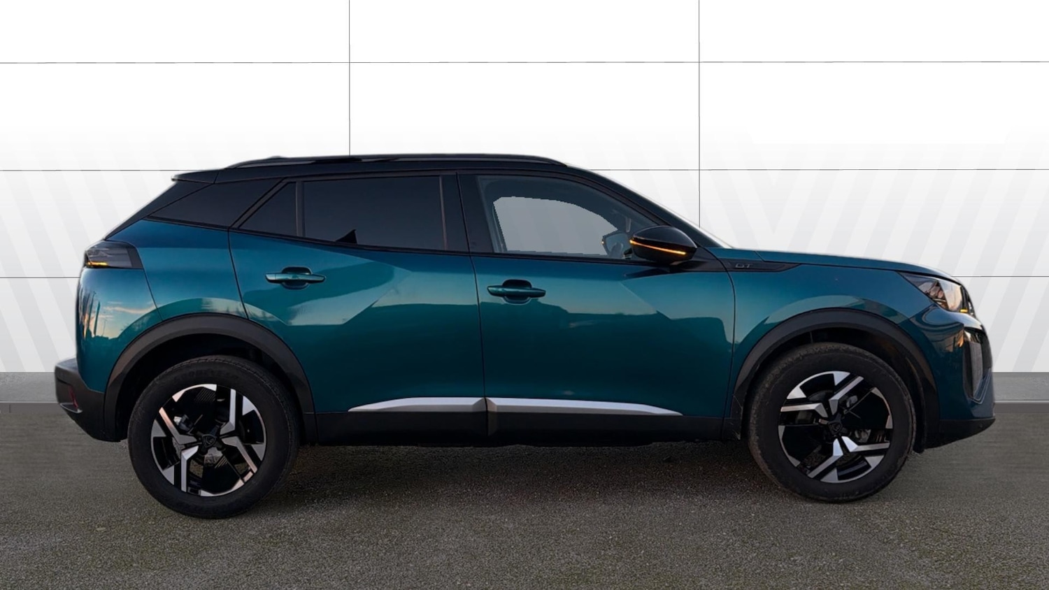 Used Peugeot 2008 2025 for sale - 76905952: Photo 5