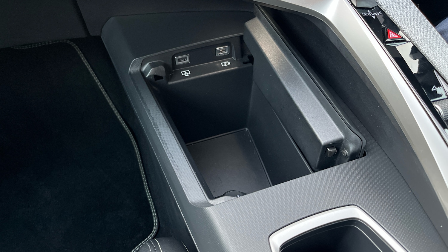 Used Peugeot 3008 2025 for sale - 77186770: Photo 44