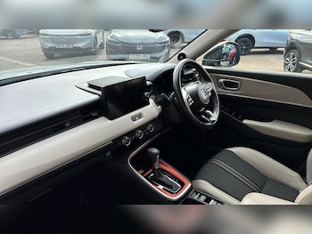 Used Honda HR-V 2021 for sale - 76127100: Photo 2