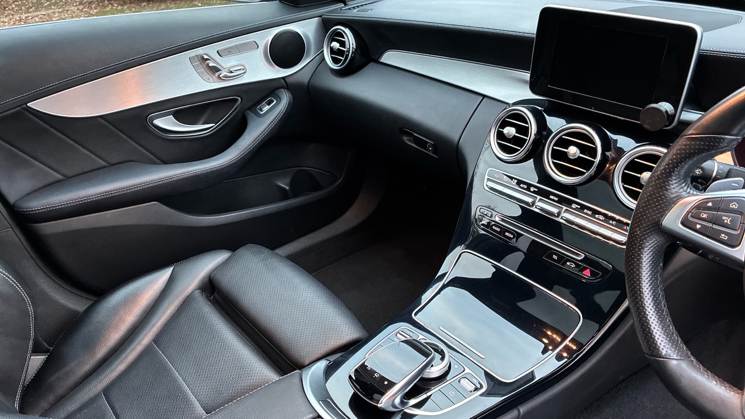 Used Mercedes-Benz C Class 2015 for sale - 77591300: Photo 14