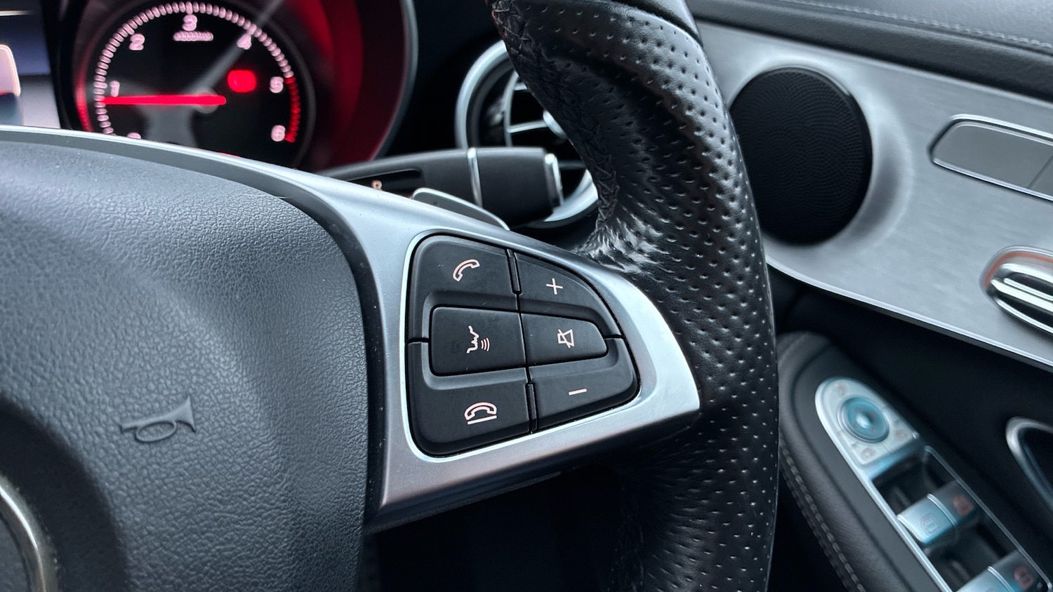 Used Mercedes-Benz C Class 2015 for sale - 77591300: Photo 33