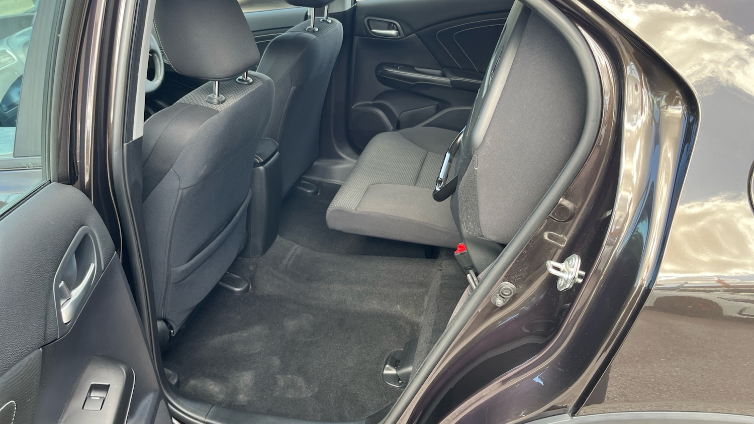 Used Honda Civic 2017 for sale - 76302100: Photo 32