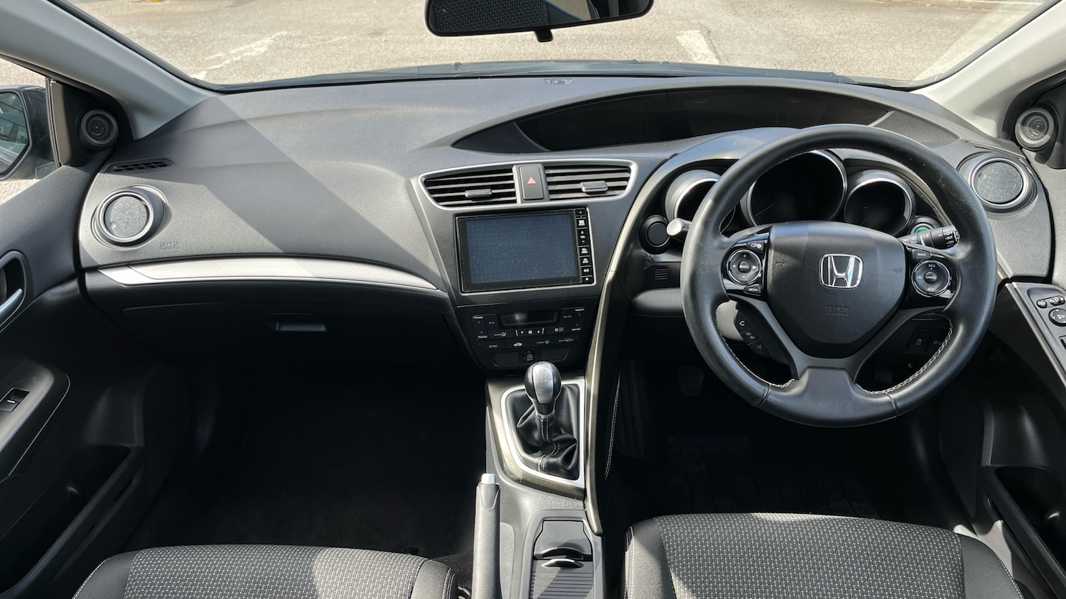 Used Honda Civic 2017 for sale - 76302100: Photo 4