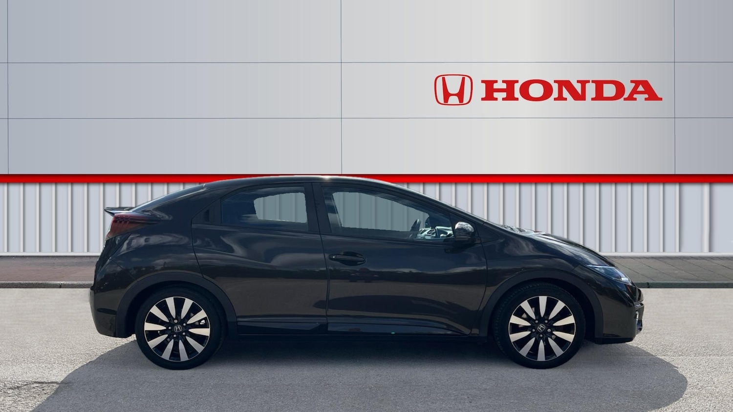 Used Honda Civic 2017 for sale - 76302100: Photo 5