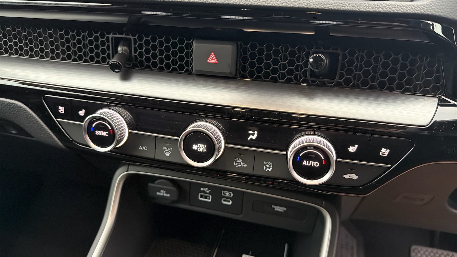 Used Honda CR-V 2025 for sale - 76143101: Photo 26