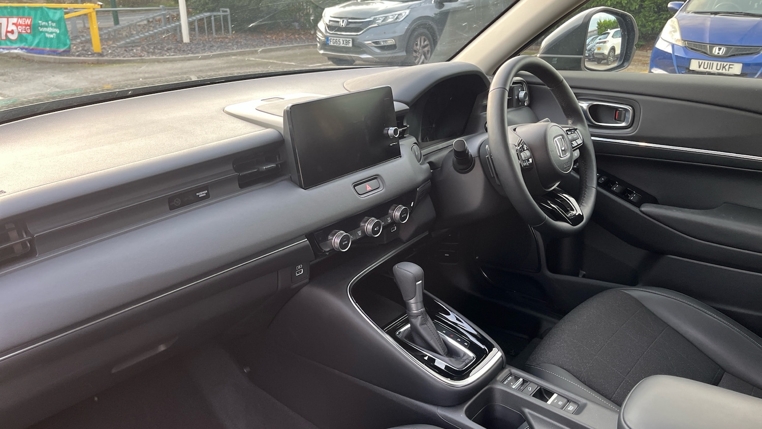 Used Honda HR-V 2023 for sale - 76092236: Photo 2