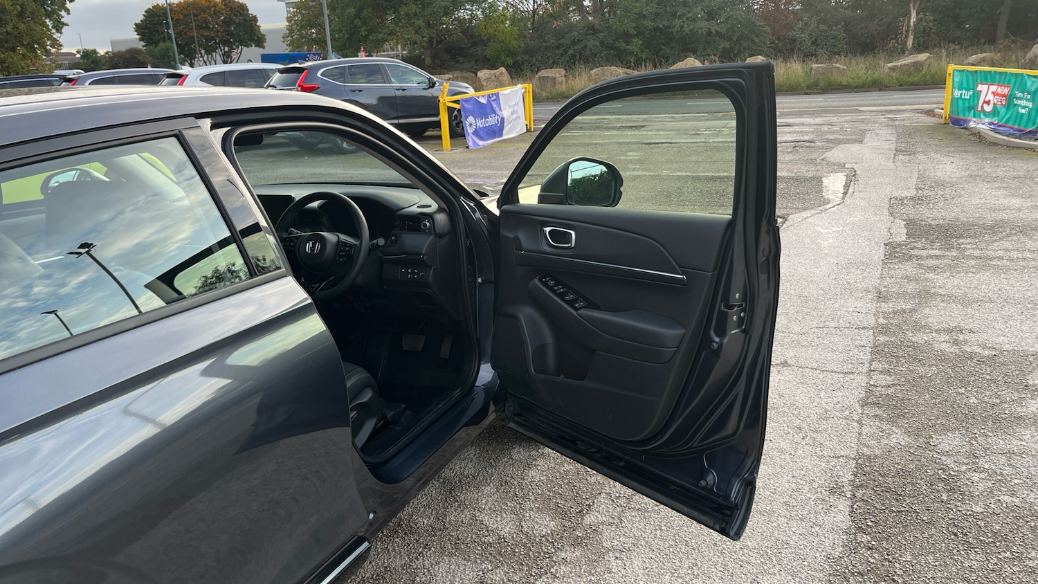 Used Honda HR-V 2023 for sale - 76092236: Photo 25