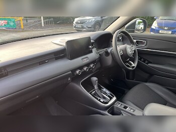 Used Honda HR-V 2023 for sale - 76092236: Photo 2