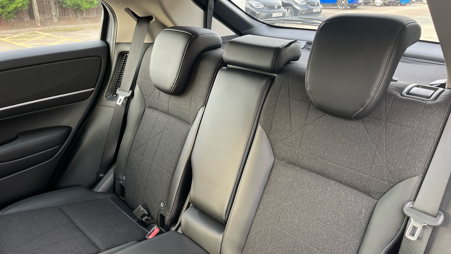Used Honda HR-V 2023 for sale - 76092236: Photo 8