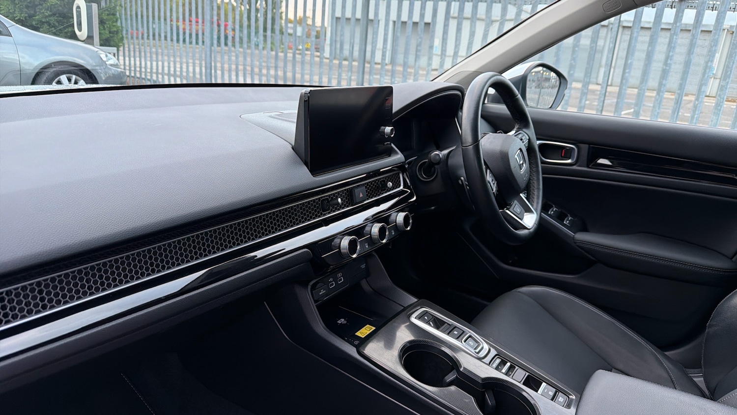 Used Honda Civic 2023 for sale - 76404462: Photo 2