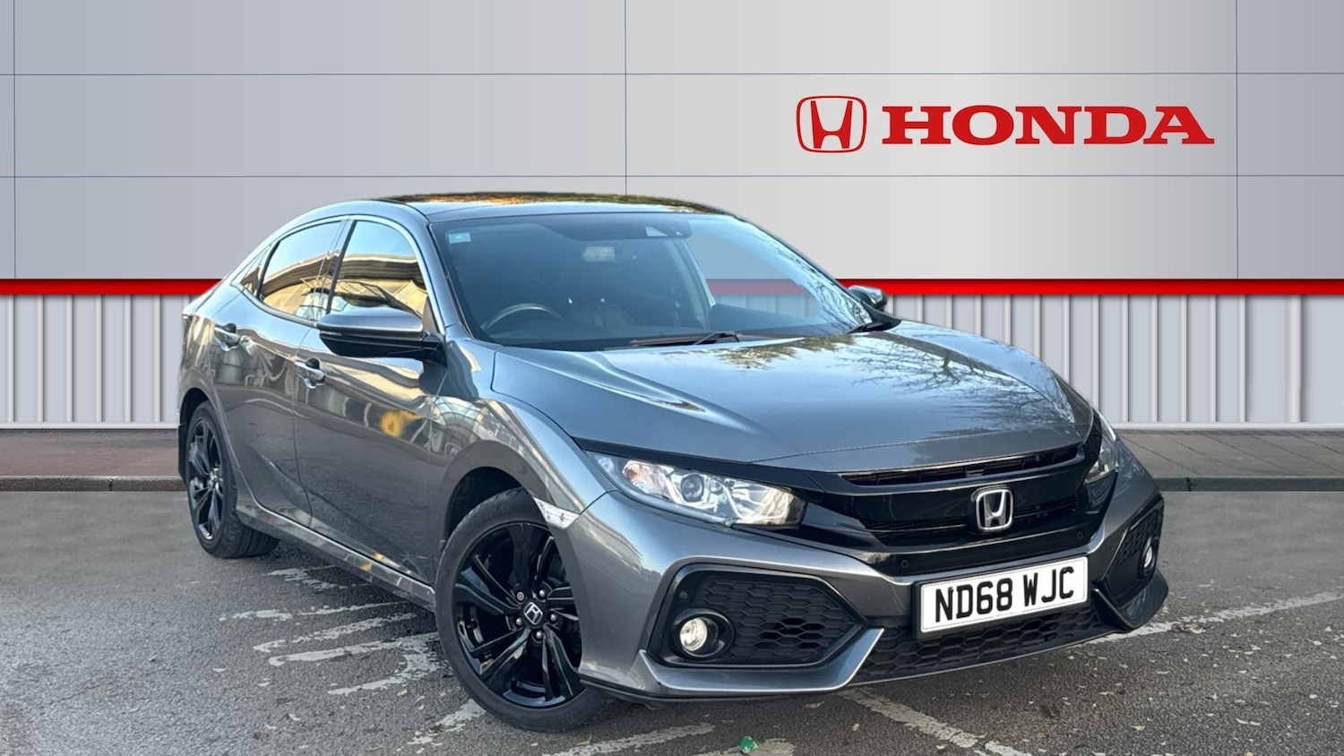 Used Honda Civic 2018 for sale - 76768987: Photo 1