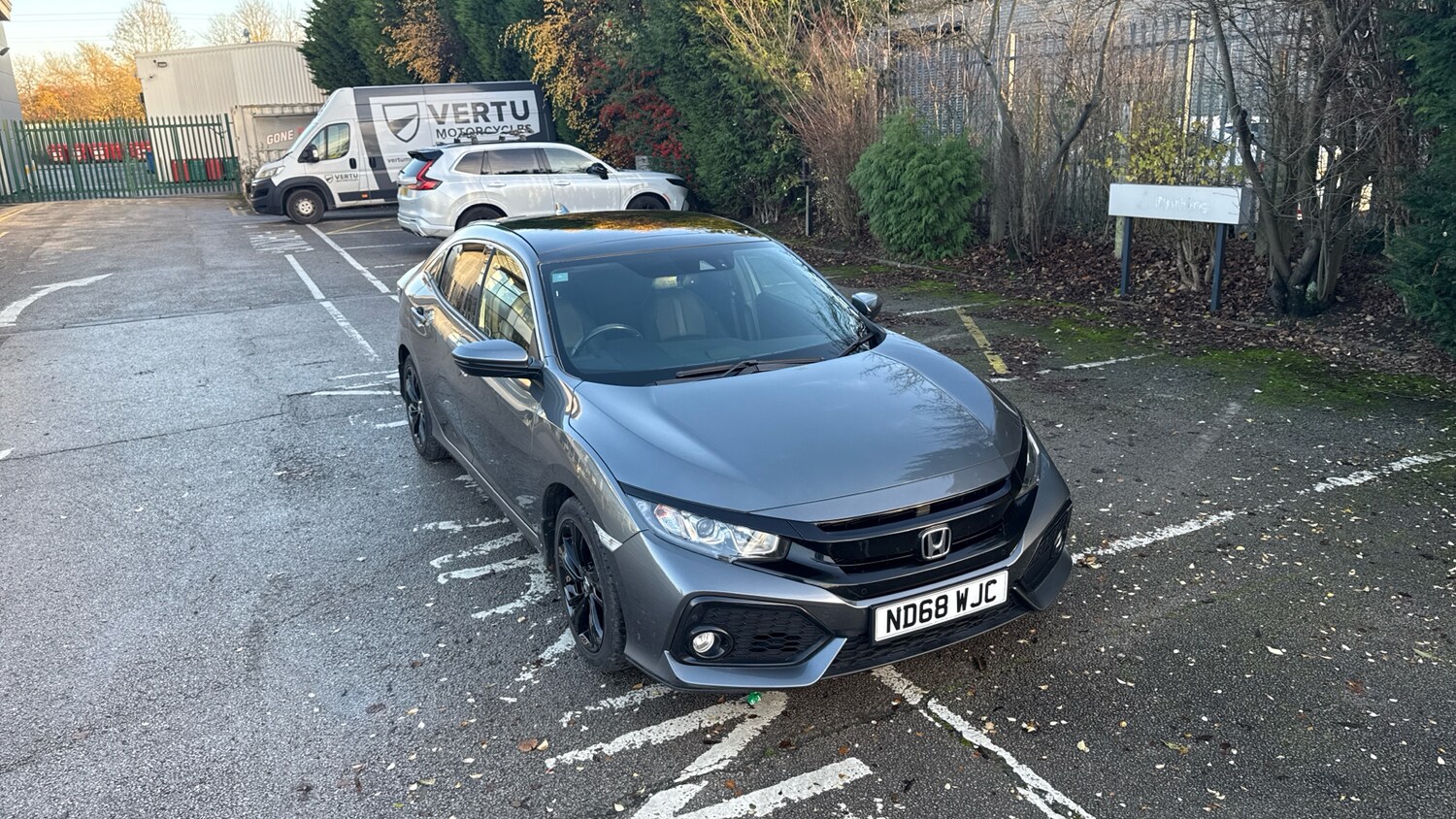 Used Honda Civic 2018 for sale - 76768987: Photo 17