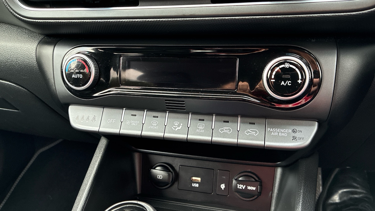 Used Hyundai KONA 2022 for sale - 76979664: Photo 44