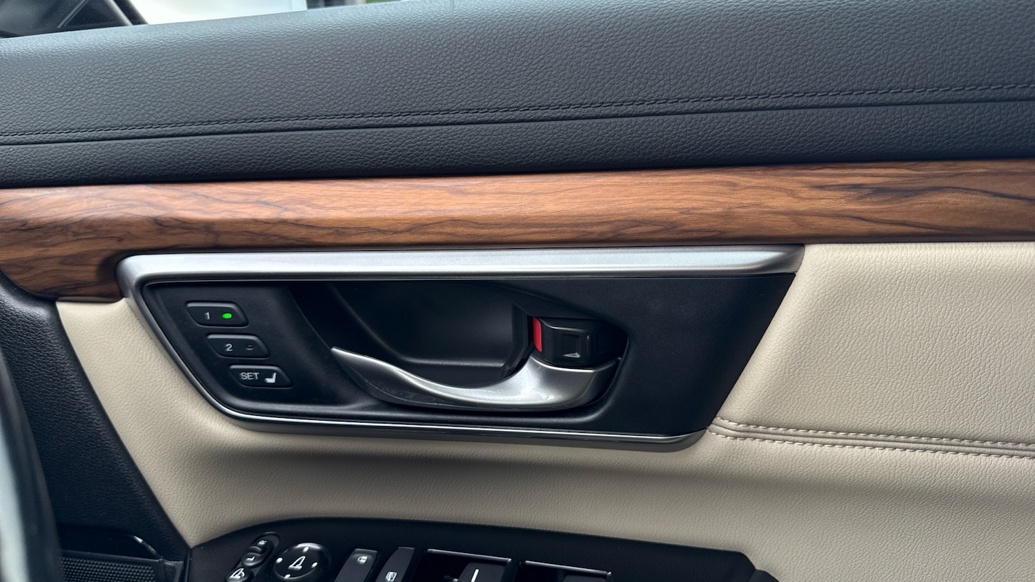 Used Honda CR-V 2020 for sale - 76219107: Photo 27