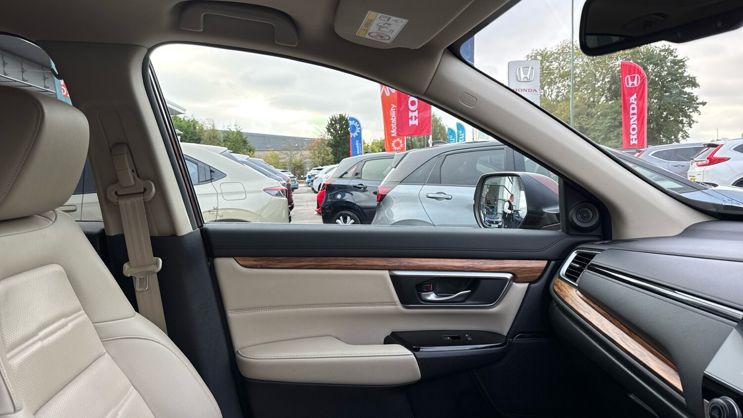 Used Honda CR-V 2020 for sale - 76219107: Photo 31