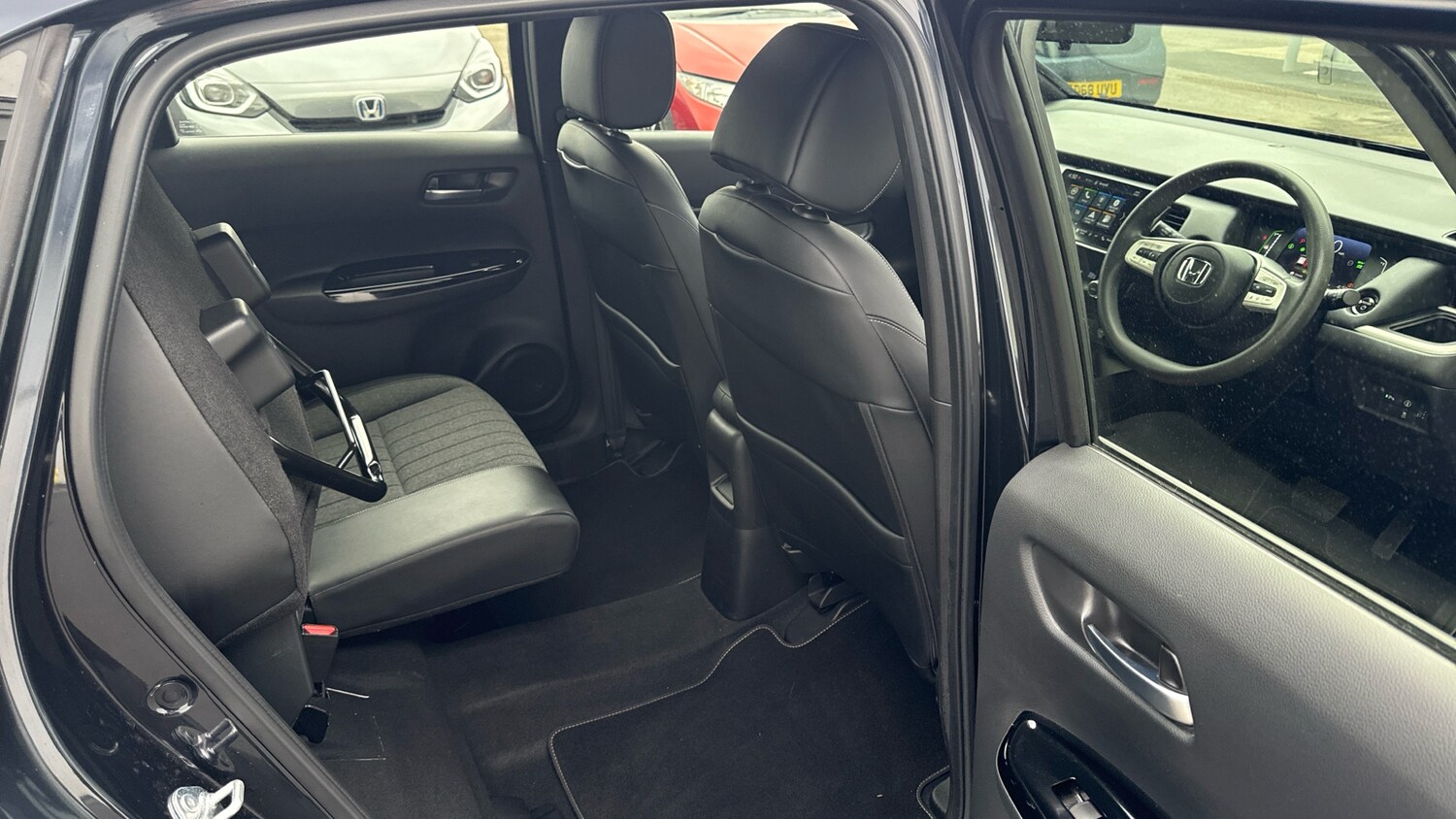 Used Honda Jazz 2021 for sale - 76131133: Photo 37