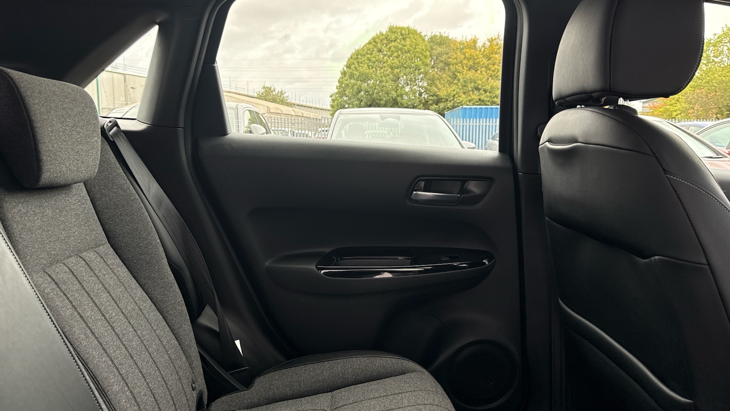 Used Honda Jazz 2021 for sale - 76131133: Photo 38