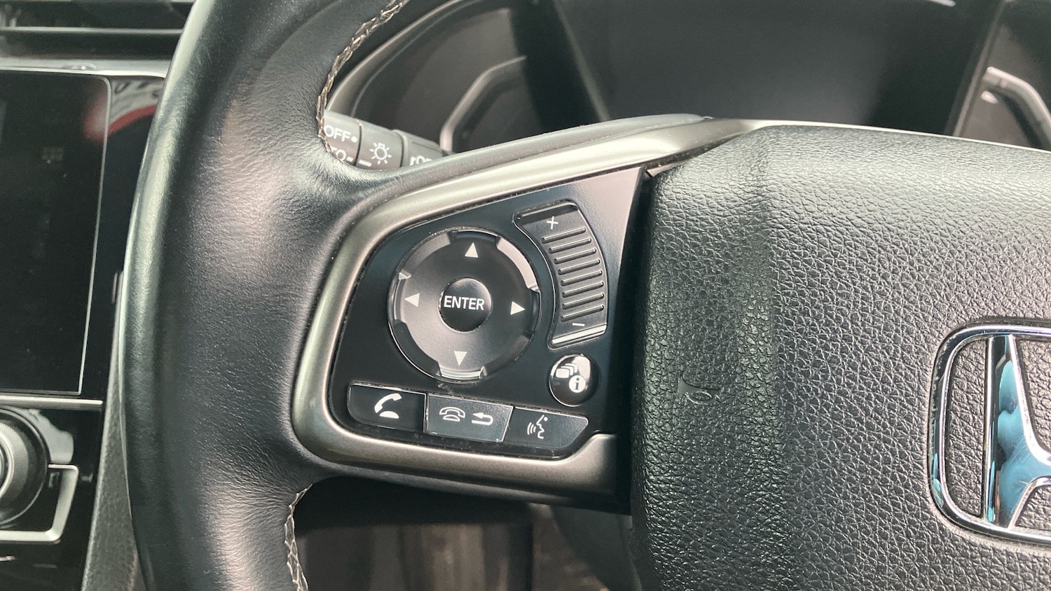 Used Honda Civic 2017 for sale - 77681664: Photo 14