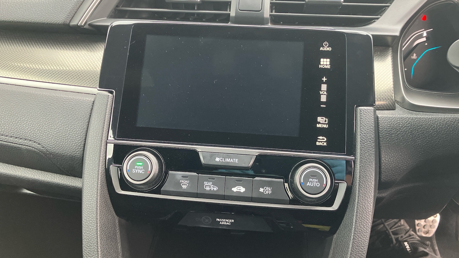 Used Honda Civic 2017 for sale - 77681664: Photo 18