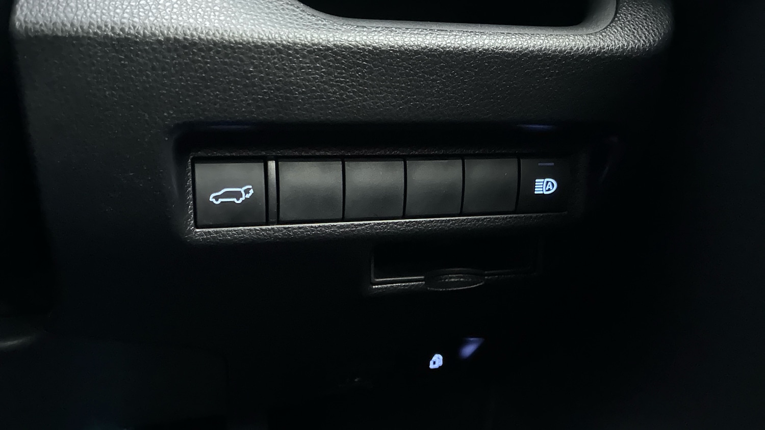 Used Toyota RAV4 2020 for sale - 76908494: Photo 37