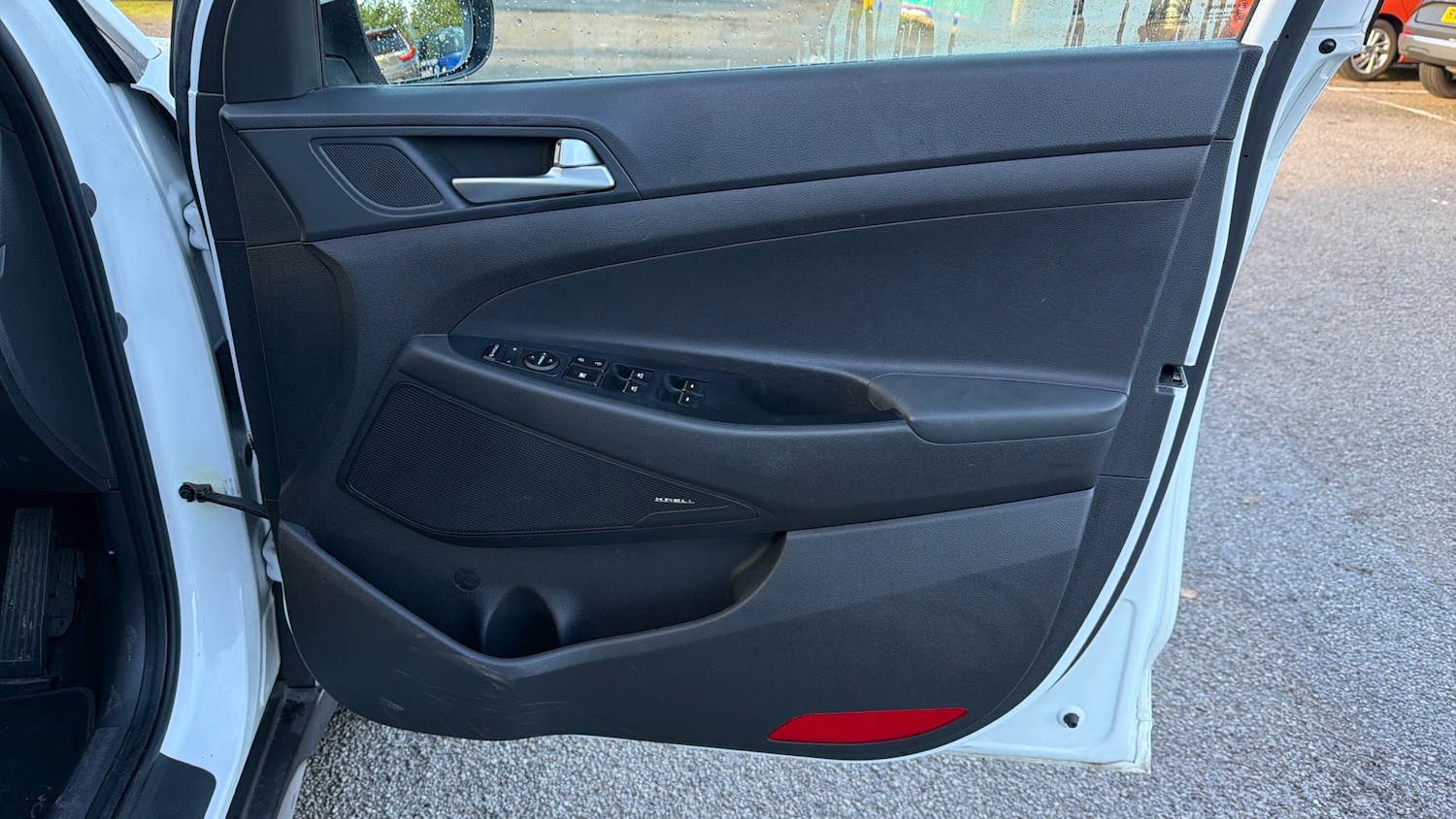 Used Hyundai TUCSON 2018 for sale - 76559878: Photo 29