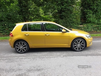 Used Volkswagen Golf 2017 for sale - 77910015: Photo