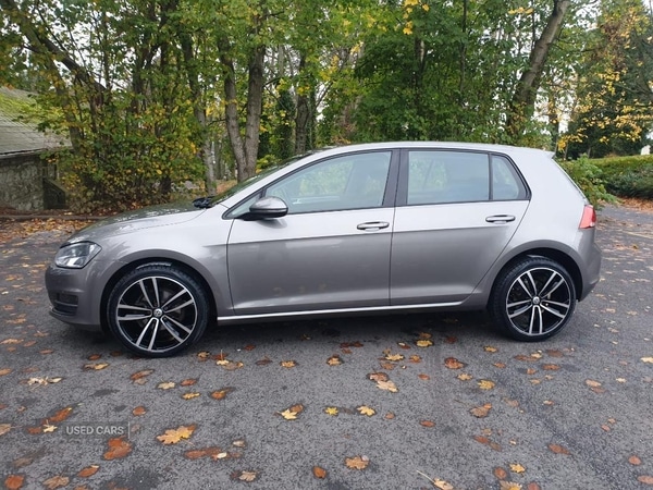 Used Volkswagen Golf 2014 for sale - 76608770: Photo 2